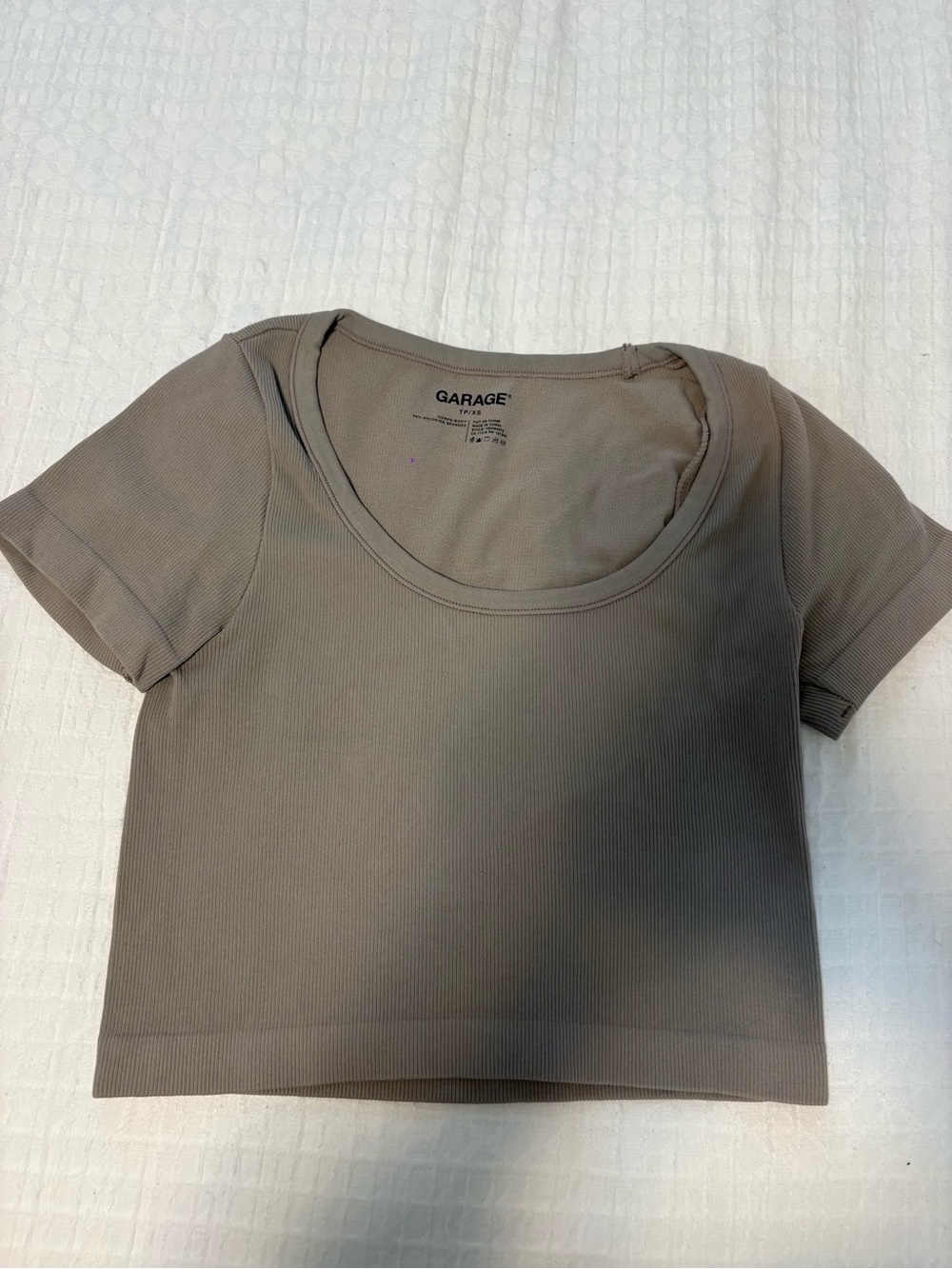 Garage Women’s Taupe Ribbed Scoop Neck Crop Top